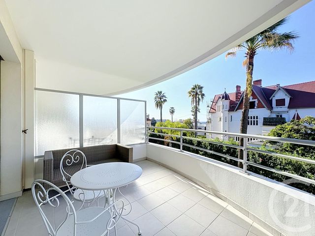 Appartement F2 à vendre - 2 pièces - 48.0 m2 - CANNES - 06 - PROVENCE-ALPES-COTE-D-AZUR - Century 21 Adhère Transactions