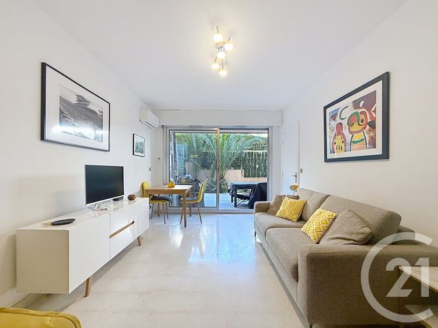 Appartement F1 à louer - 1 pièce - 29.51 m2 - CANNES - 06 - PROVENCE-ALPES-COTE-D-AZUR - Century 21 Adhère Transactions