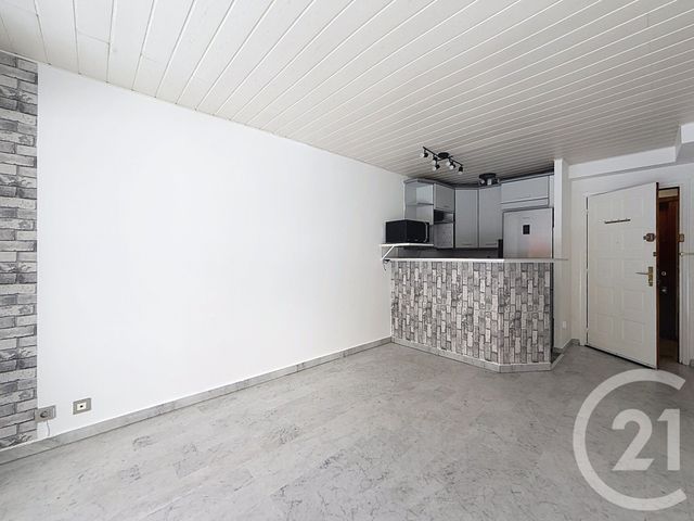 Appartement F2 à louer - 2 pièces - 33.72 m2 - LE CANNET - 06 - PROVENCE-ALPES-COTE-D-AZUR - Century 21 Adhère Transactions