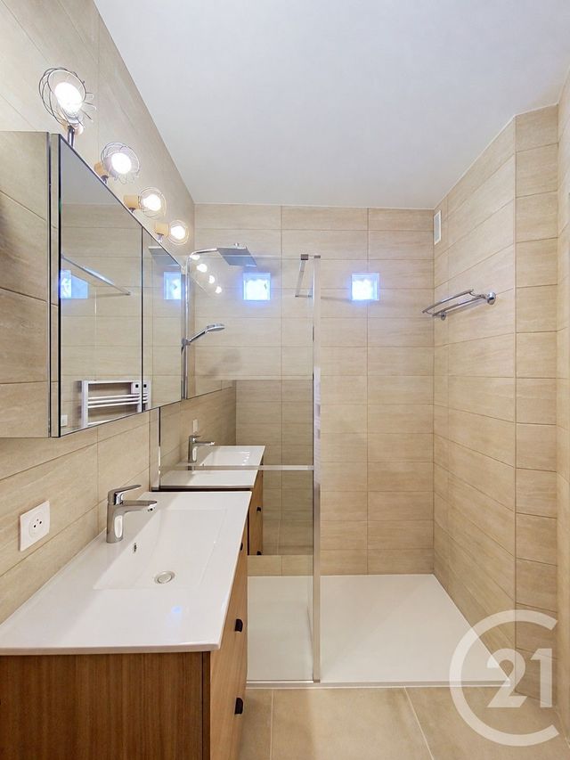 Appartement F2 à louer - 2 pièces - 50.01 m2 - CANNES - 06 - PROVENCE-ALPES-COTE-D-AZUR - Century 21 Adhère Transactions