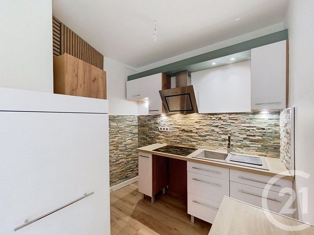 Appartement F2 à louer - 2 pièces - 50.01 m2 - CANNES - 06 - PROVENCE-ALPES-COTE-D-AZUR - Century 21 Adhère Transactions