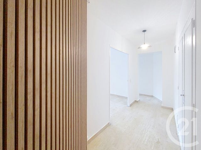 Appartement F2 à louer - 2 pièces - 50.01 m2 - CANNES - 06 - PROVENCE-ALPES-COTE-D-AZUR - Century 21 Adhère Transactions
