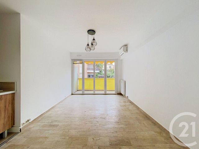 Appartement F2 à louer CANNES