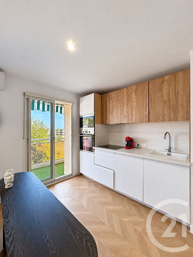 Appartement F2 à vendre - 2 pièces - 45.25 m2 - CANNES - 06 - PROVENCE-ALPES-COTE-D-AZUR - Century 21 Adhère Transactions