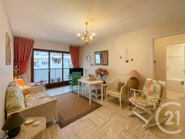 Appartement F3 à vendre - 3 pièces - 67.37 m2 - CANNES - 06 - PROVENCE-ALPES-COTE-D-AZUR - Century 21 Adhère Transactions