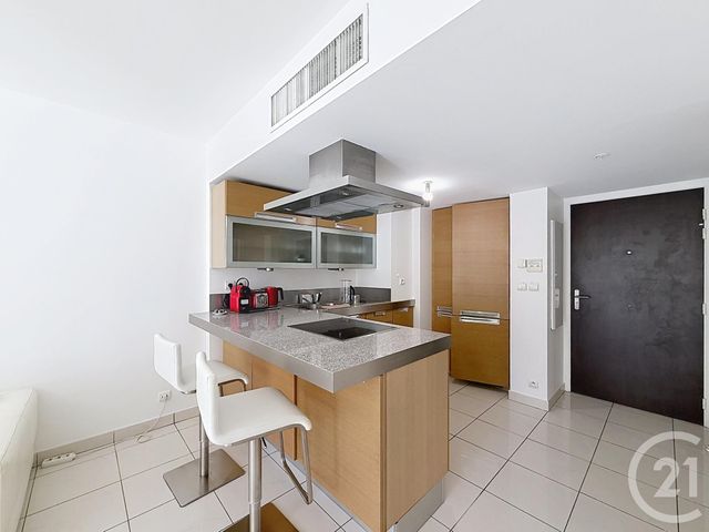 Appartement F2 à louer - 2 pièces - 43.79 m2 - CANNES - 06 - PROVENCE-ALPES-COTE-D-AZUR - Century 21 Adhère Transactions