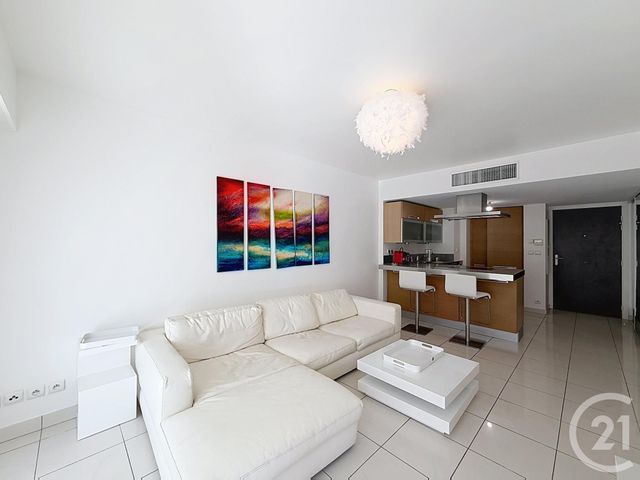 Appartement F2 à louer - 2 pièces - 43.79 m2 - CANNES - 06 - PROVENCE-ALPES-COTE-D-AZUR - Century 21 Adhère Transactions