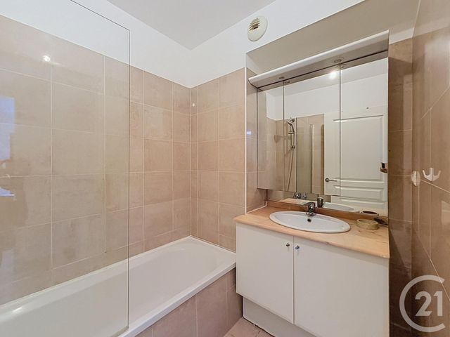 Appartement F2 à louer - 2 pièces - 43.79 m2 - CANNES - 06 - PROVENCE-ALPES-COTE-D-AZUR - Century 21 Adhère Transactions