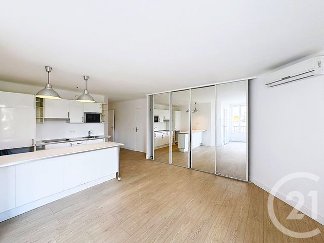 Appartement à vendre - 3 pièces - 64.0 m2 - CANNES - 06 - PROVENCE-ALPES-COTE-D-AZUR - Century 21 Adhère Transactions