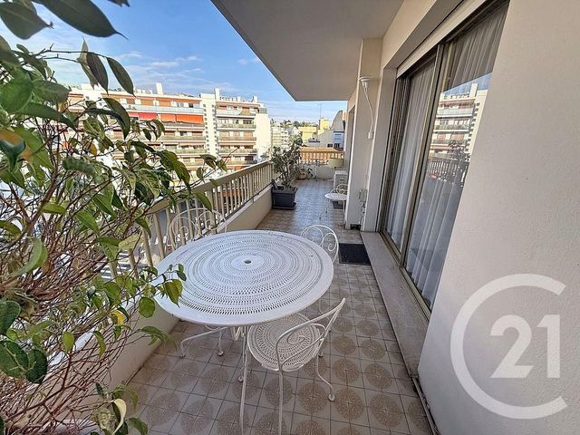 Appartement F4 à vendre - 4 pièces - 95.06 m2 - CANNES - 06 - PROVENCE-ALPES-COTE-D-AZUR - Century 21 Adhère Transactions