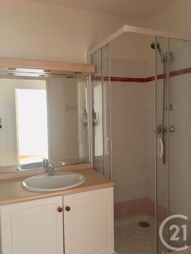 Appartement F2 à louer - 2 pièces - 31.04 m2 - CANNES - 06 - PROVENCE-ALPES-COTE-D-AZUR - Century 21 Adhère Transactions