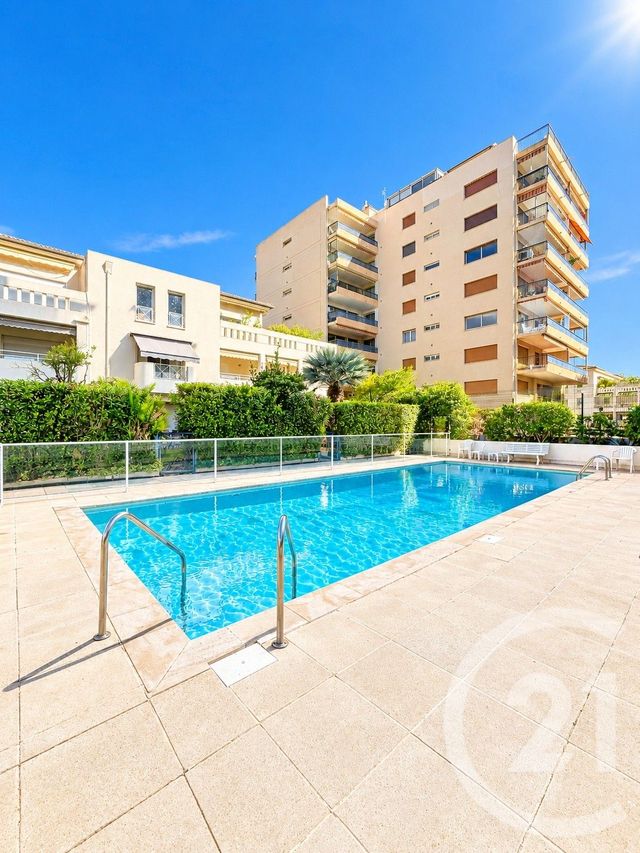 Appartement F3 à vendre CANNES