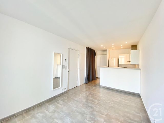 Appartement F2 à louer - 2 pièces - 35.18 m2 - CANNES - 06 - PROVENCE-ALPES-COTE-D-AZUR - Century 21 Adhère Transactions
