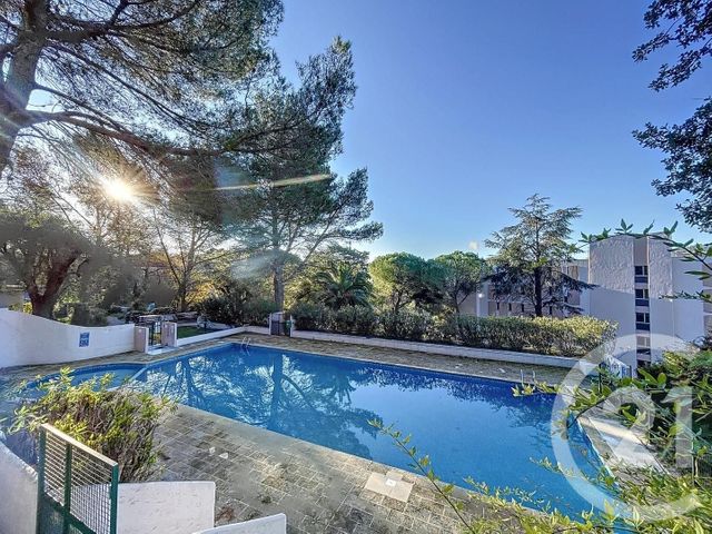 Appartement F1 à louer - 1 pièce - 30.37 m2 - CANNES LA BOCCA - 06 - PROVENCE-ALPES-COTE-D-AZUR - Century 21 Adhère Transactions