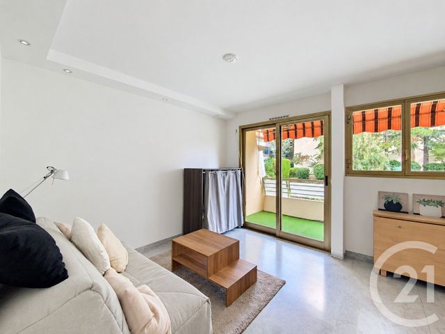 Appartement F1 à louer - 1 pièce - 20.88 m2 - LE CANNET - 06 - PROVENCE-ALPES-COTE-D-AZUR - Century 21 Adhère Transactions