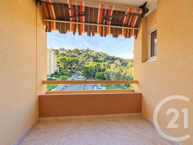 Appartement F1 à louer - 1 pièce - 25.0 m2 - MANDELIEU LA NAPOULE - 06 - PROVENCE-ALPES-COTE-D-AZUR - Century 21 Adhère Transactions