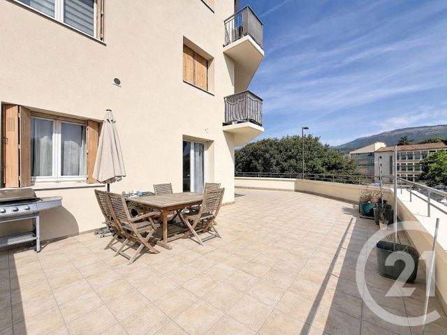 Appartement F2 à louer - 2 pièces - 49.32 m2 - GRASSE - 06 - PROVENCE-ALPES-COTE-D-AZUR - Century 21 Adhère Transactions