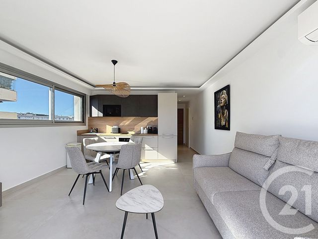 Appartement F2 à louer - 2 pièces - 33.76 m2 - CANNES - 06 - PROVENCE-ALPES-COTE-D-AZUR - Century 21 Adhère Transactions