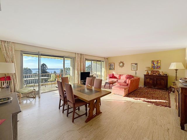 Appartement F3 à vendre - 3 pièces - 110.0 m2 - CANNES - 06 - PROVENCE-ALPES-COTE-D-AZUR - Century 21 Adhère Transactions