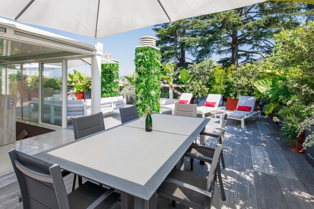 Appartement F4 à vendre - 4 pièces - 153.0 m2 - CANNES - 06 - PROVENCE-ALPES-COTE-D-AZUR - Century 21 Adhère Transactions