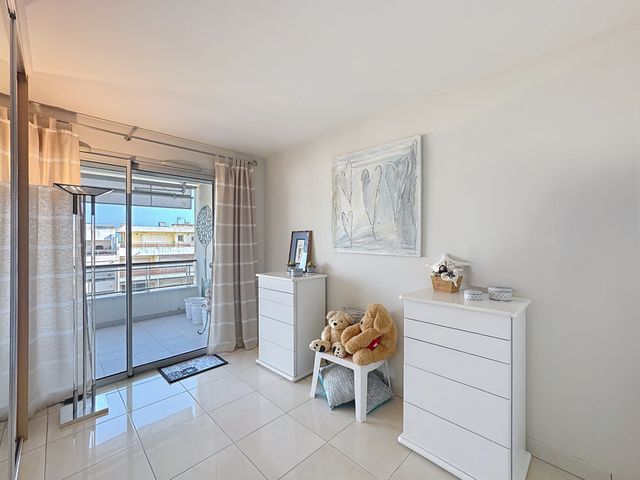 Appartement F3 à vendre - 3 pièces - 89.0 m2 - CANNES - 06 - PROVENCE-ALPES-COTE-D-AZUR - Century 21 Adhère Transactions
