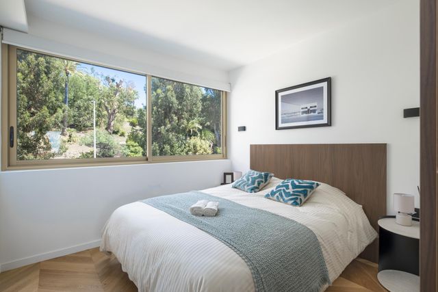 Appartement F4 à vendre - 4 pièces - 90.0 m2 - CANNES - 06 - PROVENCE-ALPES-COTE-D-AZUR - Century 21 Adhère Transactions