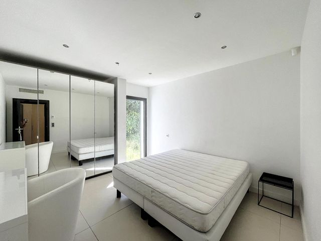 maison à louer - 5 pièces - 172.0 m2 - MOUGINS - 06 - PROVENCE-ALPES-COTE-D-AZUR - Century 21 Adhère Transactions