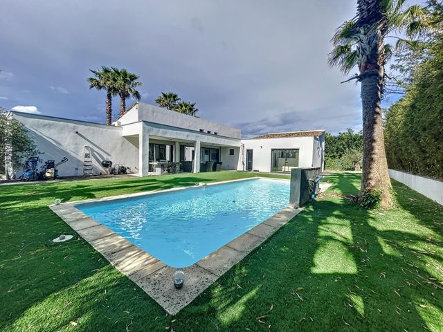 maison - MOUGINS - 06