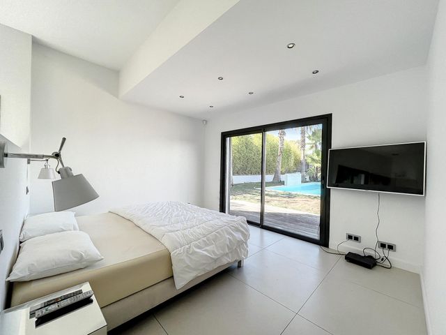 maison à louer - 5 pièces - 172.0 m2 - MOUGINS - 06 - PROVENCE-ALPES-COTE-D-AZUR - Century 21 Adhère Transactions