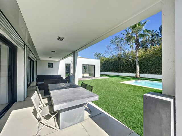 maison à louer - 5 pièces - 172.0 m2 - MOUGINS - 06 - PROVENCE-ALPES-COTE-D-AZUR - Century 21 Adhère Transactions