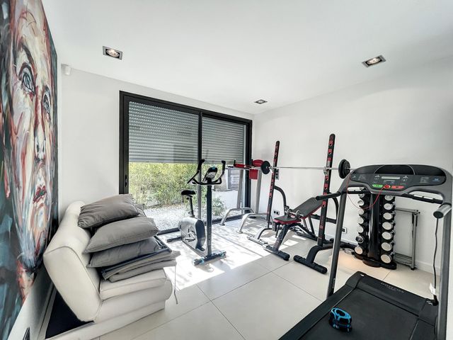 maison à louer - 5 pièces - 172.0 m2 - MOUGINS - 06 - PROVENCE-ALPES-COTE-D-AZUR - Century 21 Adhère Transactions