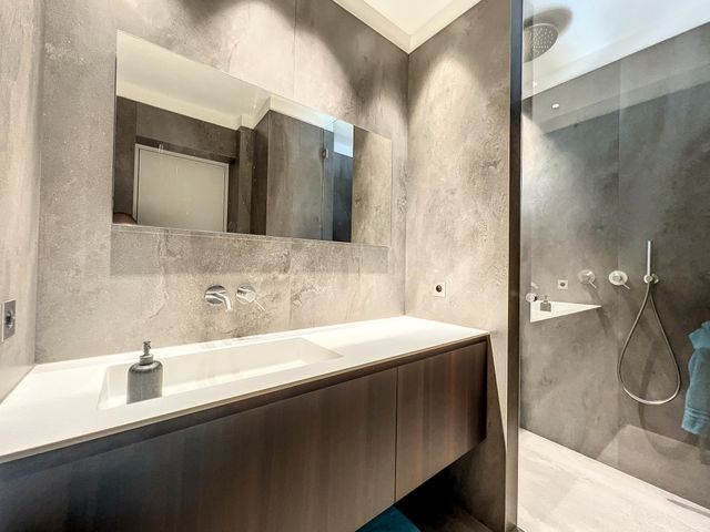 Appartement F4 à vendre - 4 pièces - 123.72 m2 - CANNES - 06 - PROVENCE-ALPES-COTE-D-AZUR - Century 21 Adhère Transactions