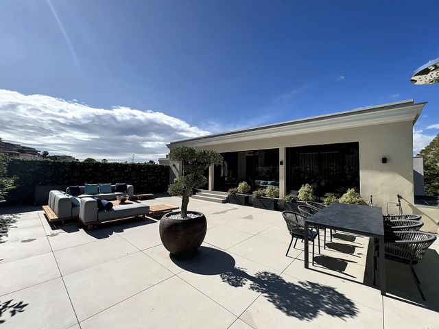 Appartement F4 à vendre - 4 pièces - 123.72 m2 - CANNES - 06 - PROVENCE-ALPES-COTE-D-AZUR - Century 21 Adhère Transactions