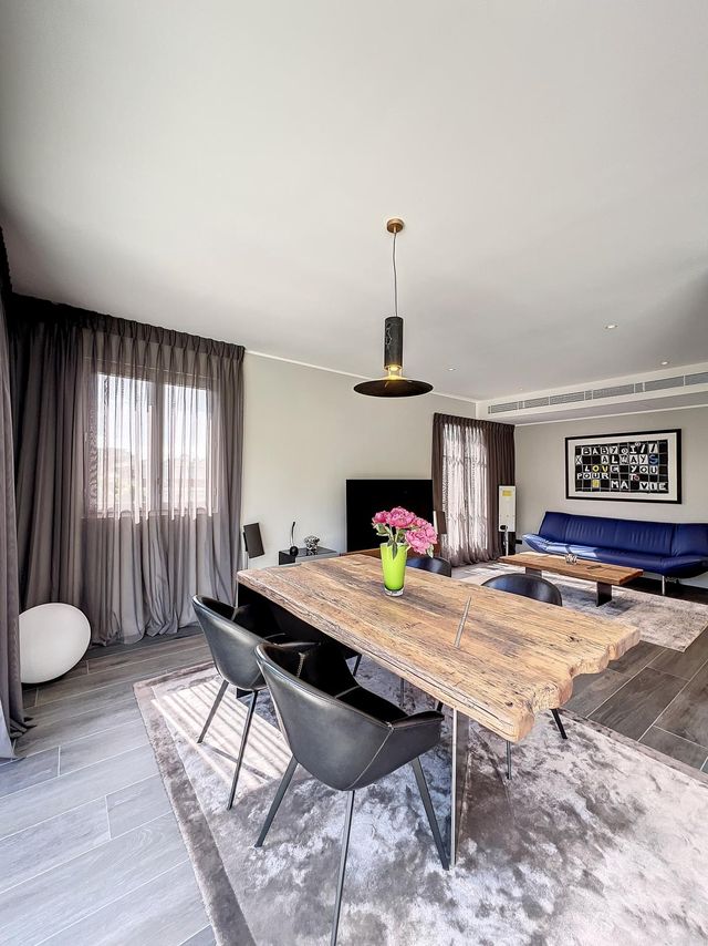 Appartement F4 à vendre - 4 pièces - 123.72 m2 - CANNES - 06 - PROVENCE-ALPES-COTE-D-AZUR - Century 21 Adhère Transactions