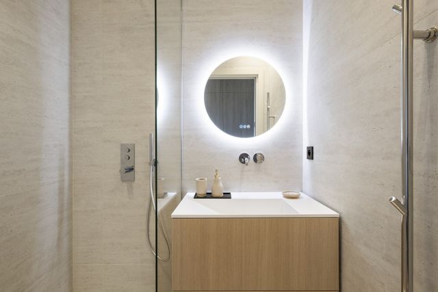 Appartement F4 à vendre - 4 pièces - 100.0 m2 - CANNES - 06 - PROVENCE-ALPES-COTE-D-AZUR - Century 21 Adhère Transactions