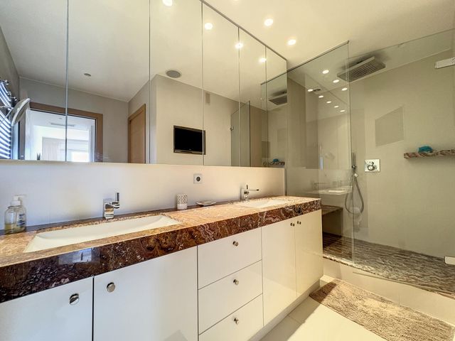 Appartement F5 à vendre - 5 pièces - 191.05 m2 - CANNES - 06 - PROVENCE-ALPES-COTE-D-AZUR - Century 21 Adhère Transactions