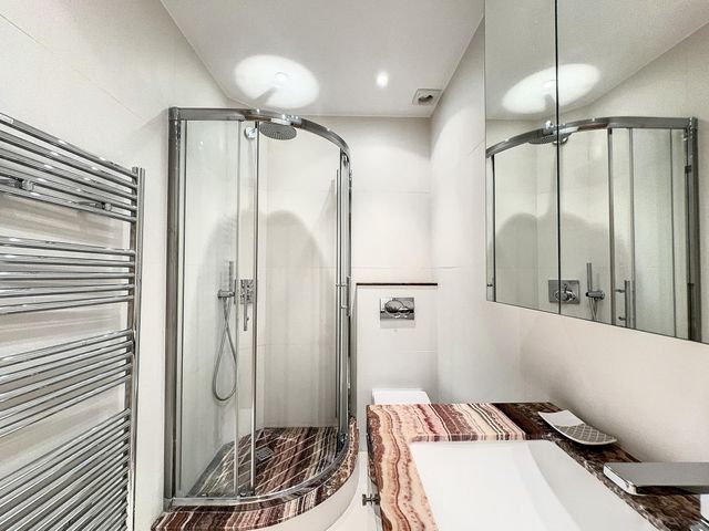 Appartement F5 à vendre - 5 pièces - 191.05 m2 - CANNES - 06 - PROVENCE-ALPES-COTE-D-AZUR - Century 21 Adhère Transactions