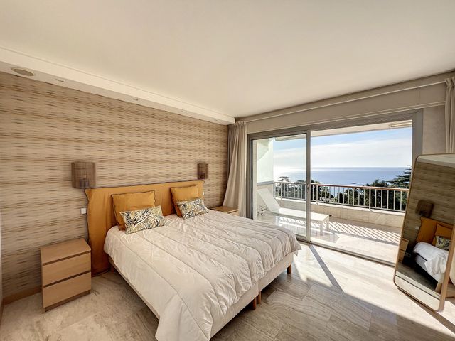 Appartement F5 à vendre - 5 pièces - 191.05 m2 - CANNES - 06 - PROVENCE-ALPES-COTE-D-AZUR - Century 21 Adhère Transactions