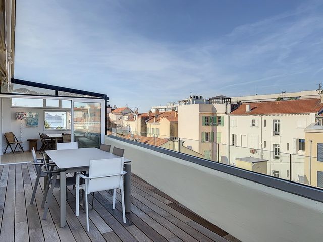 Appartement F3 à vendre - 3 pièces - 75.05 m2 - CANNES - 06 - PROVENCE-ALPES-COTE-D-AZUR - Century 21 Adhère Transactions