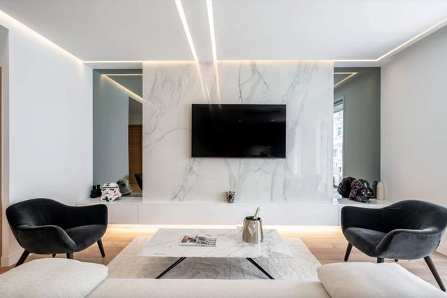 Appartement F3 à vendre - 3 pièces - 75.15 m2 - CANNES - 06 - PROVENCE-ALPES-COTE-D-AZUR - Century 21 Adhère Transactions
