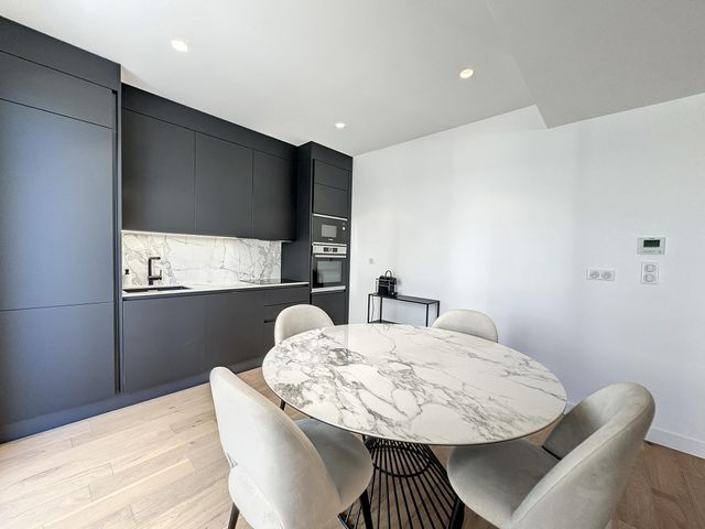 Appartement F3 à vendre - 3 pièces - 75.15 m2 - CANNES - 06 - PROVENCE-ALPES-COTE-D-AZUR - Century 21 Adhère Transactions