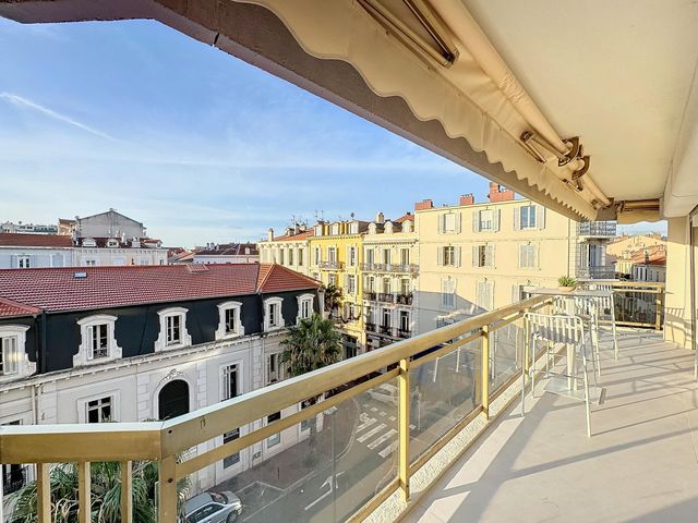 Appartement F3 à vendre - 3 pièces - 64.31 m2 - CANNES - 06 - PROVENCE-ALPES-COTE-D-AZUR - Century 21 Adhère Transactions