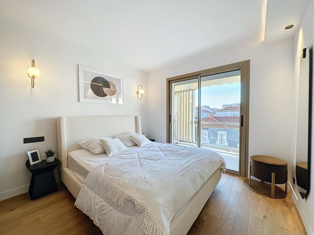 Appartement F3 à vendre - 3 pièces - 64.31 m2 - CANNES - 06 - PROVENCE-ALPES-COTE-D-AZUR - Century 21 Adhère Transactions