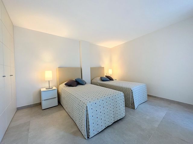 Appartement F3 à vendre - 3 pièces - 93.51 m2 - CANNES - 06 - PROVENCE-ALPES-COTE-D-AZUR - Century 21 Adhère Transactions
