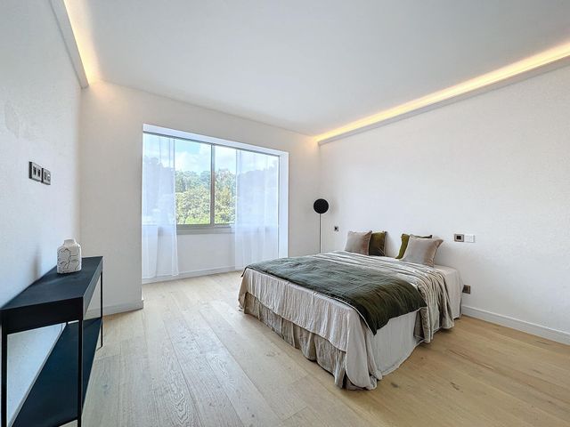 Appartement F4 à vendre - 4 pièces - 104.03 m2 - CANNES - 06 - PROVENCE-ALPES-COTE-D-AZUR - Century 21 Adhère Transactions