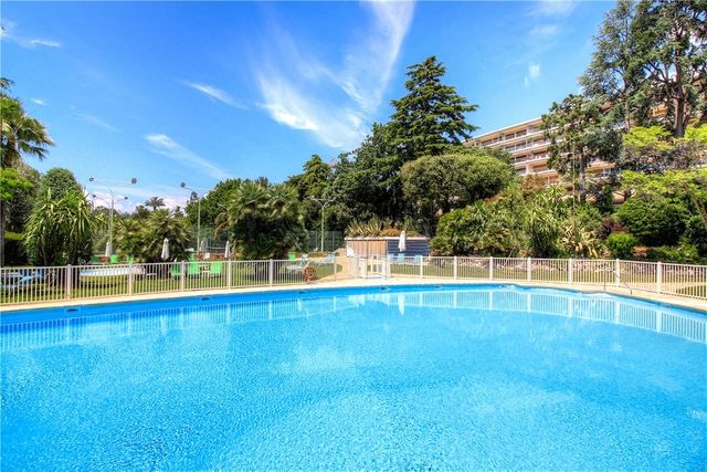 Appartement F4 à vendre - 4 pièces - 155.0 m2 - CANNES - 06 - PROVENCE-ALPES-COTE-D-AZUR - Century 21 Adhère Transactions