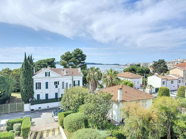 Appartement F4 à vendre - 4 pièces - 100.0 m2 - CANNES - 06 - PROVENCE-ALPES-COTE-D-AZUR - Century 21 Adhère Transactions