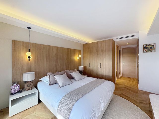 Appartement F4 à vendre - 4 pièces - 100.0 m2 - CANNES - 06 - PROVENCE-ALPES-COTE-D-AZUR - Century 21 Adhère Transactions