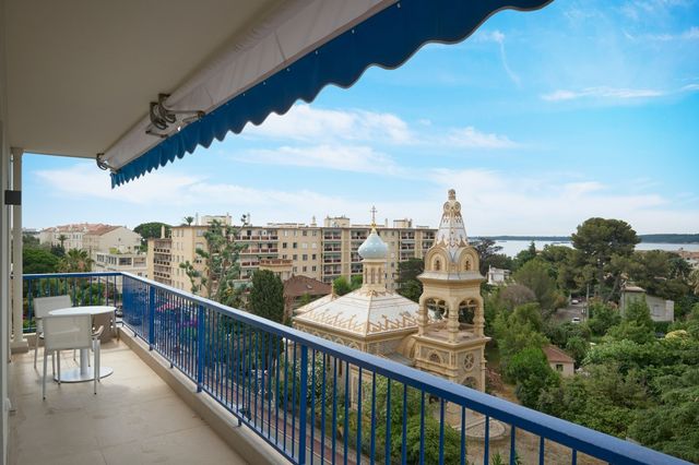 Appartement F4 à vendre - 4 pièces - 91.01 m2 - CANNES - 06 - PROVENCE-ALPES-COTE-D-AZUR - Century 21 Adhère Transactions