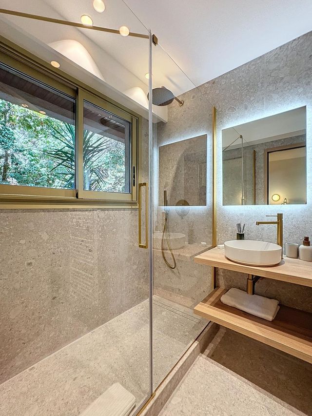 Appartement F5 à vendre - 5 pièces - 121.23 m2 - CANNES - 06 - PROVENCE-ALPES-COTE-D-AZUR - Century 21 Adhère Transactions